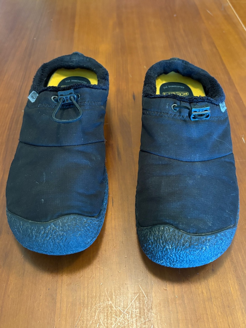 Black Keen Camping Slippers - Picture 2 of 7